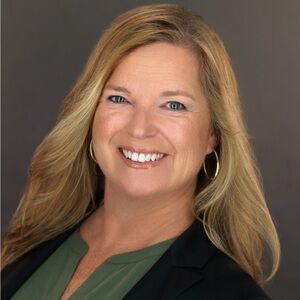 Meet your Posher, Sandy